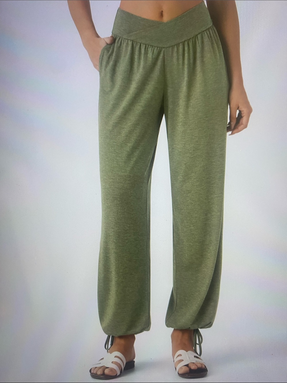 MEDIUM. HALARA CROSSOVER COMFORT ADJUSTABLE DRAWSTRING JOGGERS